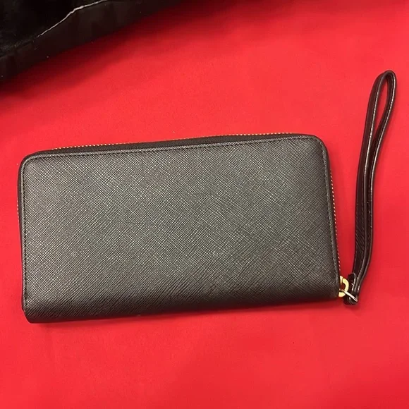Kate Spade New York Wallet - Picture 3 of 8